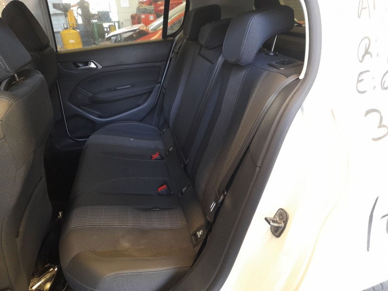 Recambio de asientos traseros para peugeot 308 ii (lb_, lp_, lw_, lh_, l3_) 1.2 thp 130 referencia OEM IAM   