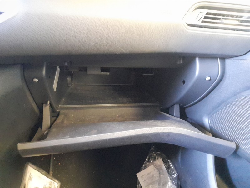 Recambio de guantera para peugeot 308 ii (lb_, lp_, lw_, lh_, l3_) 1.2 thp 130 referencia OEM IAM 16108047ZD 16108048ZD 