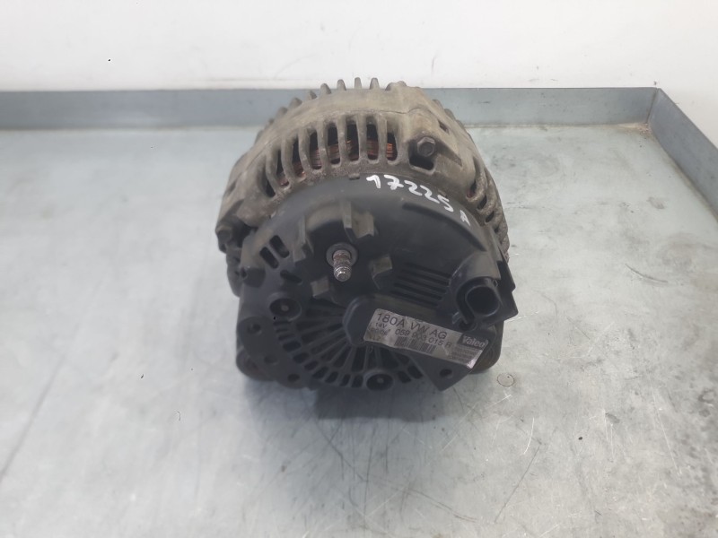 Recambio de alternador para audi q7 (4lb) 3.0 tdi quattro referencia OEM IAM 059903015R  