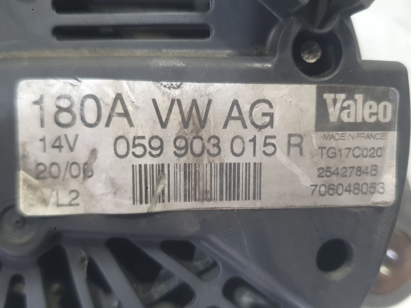 Recambio de alternador para audi q7 (4lb) 3.0 tdi quattro referencia OEM IAM 059903015R  