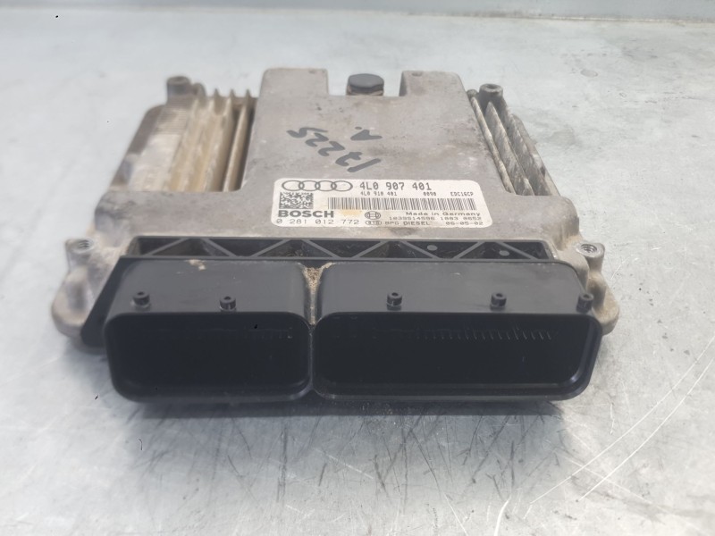 Recambio de centralita motor uce para audi q7 (4lb) 3.0 tdi quattro referencia OEM IAM   