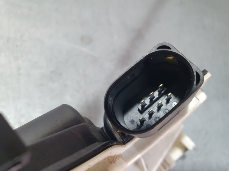 Recambio de cerradura puerta delantera izquierda para volkswagen tiguan (5n1) advance bluemotion referencia OEM IAM 5N1837015E  