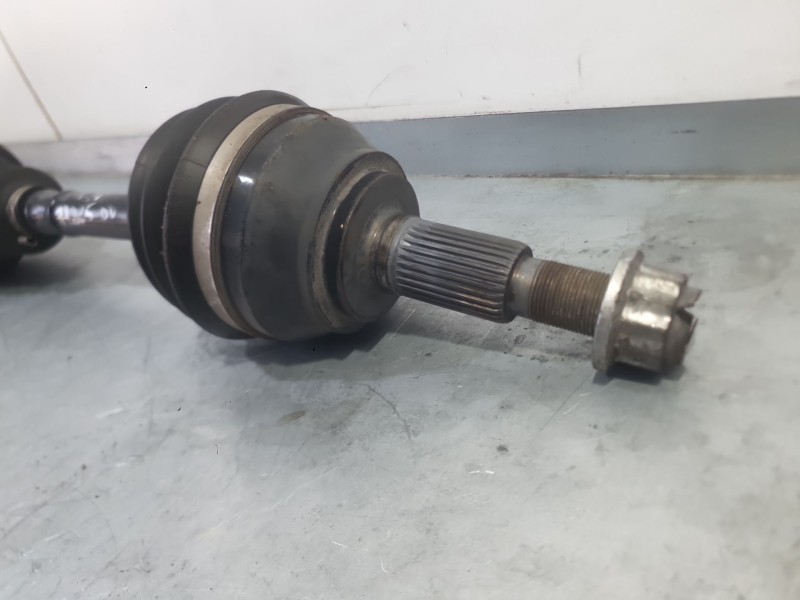 Recambio de transmision delantera derecha para audi q7 (4lb) 3.0 tdi quattro referencia OEM IAM 7L0407271F  