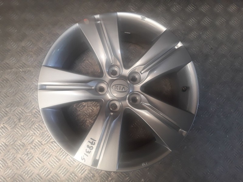 Recambio de llanta aluminio para kia sportage iii (sl) 2.0 crdi referencia OEM IAM 6.X17 5 TORN ET35 ALUMINIO 