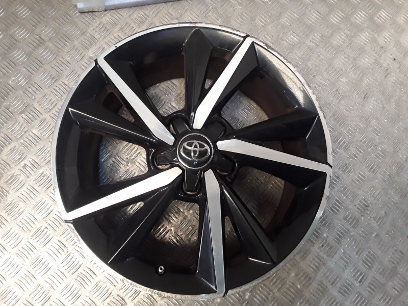 Recambio de juego llantas aluminio para toyota auris (-e18) 1.8 hybrid (zwee186) referencia OEM IAM 7X17 5 TORN ET50 ALUMINIO RO