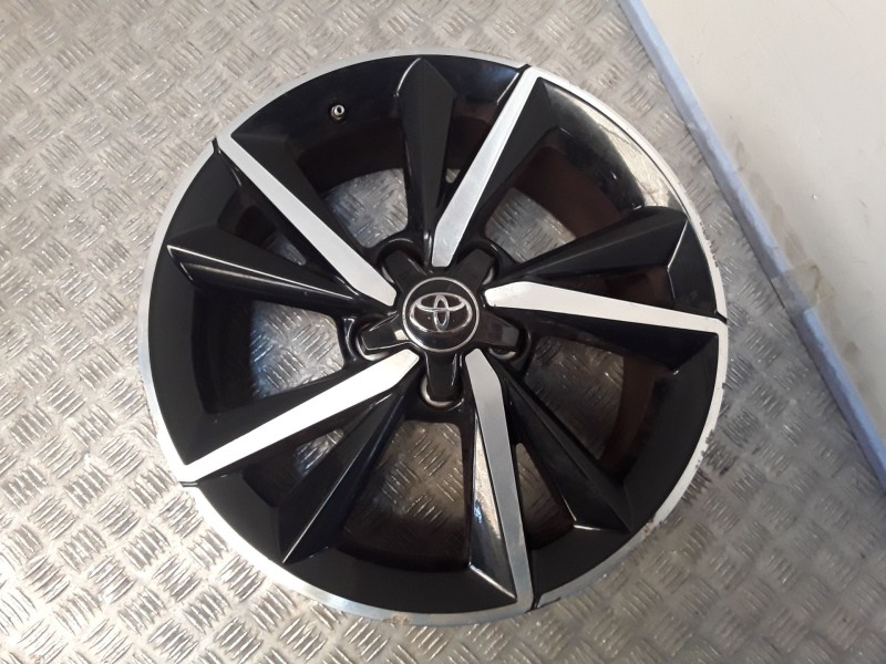 Recambio de juego llantas aluminio para toyota auris (-e18) 1.8 hybrid (zwee186) referencia OEM IAM 7X17 5 TORN ET50 ALUMINIO RO