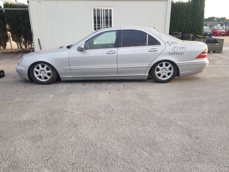 mercedes-benz clase s (w220) berlina del año 2000