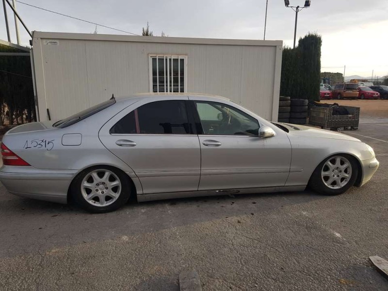 mercedes-benz clase s (w220) berlina del año 2000