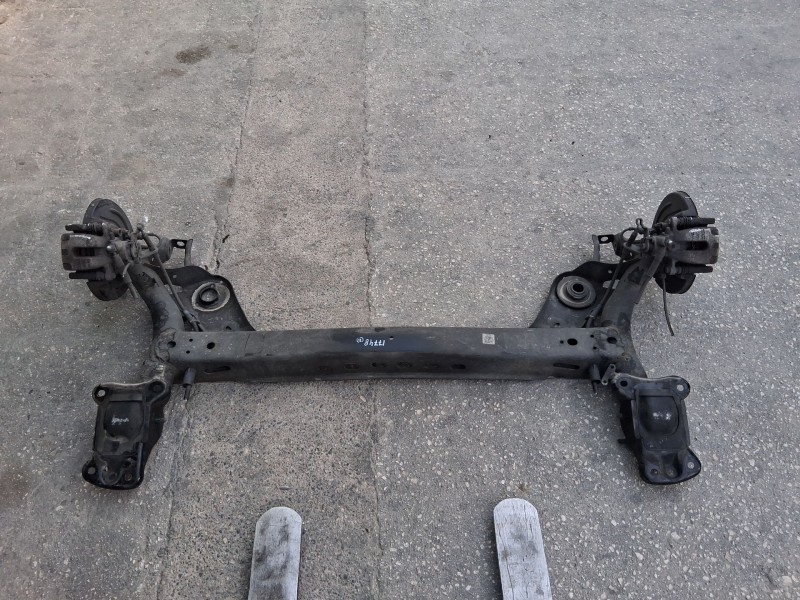 Recambio de puente trasero para seat leon st (5f8) 1.2 tsi referencia OEM IAM 5Q0501049BJ  