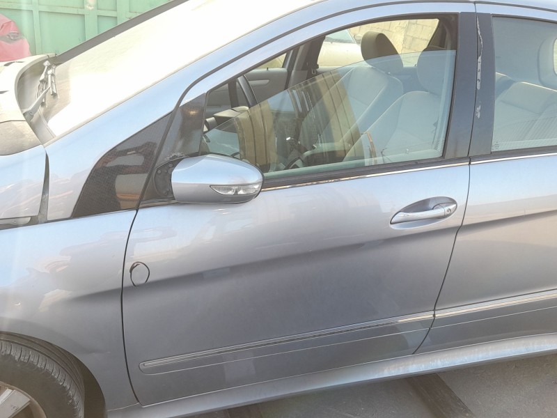 Recambio de puerta delantera izquierda para mercedes-benz clase b sports tourer (w245) b 200 cdi (245.208) referencia OEM IAM A1
