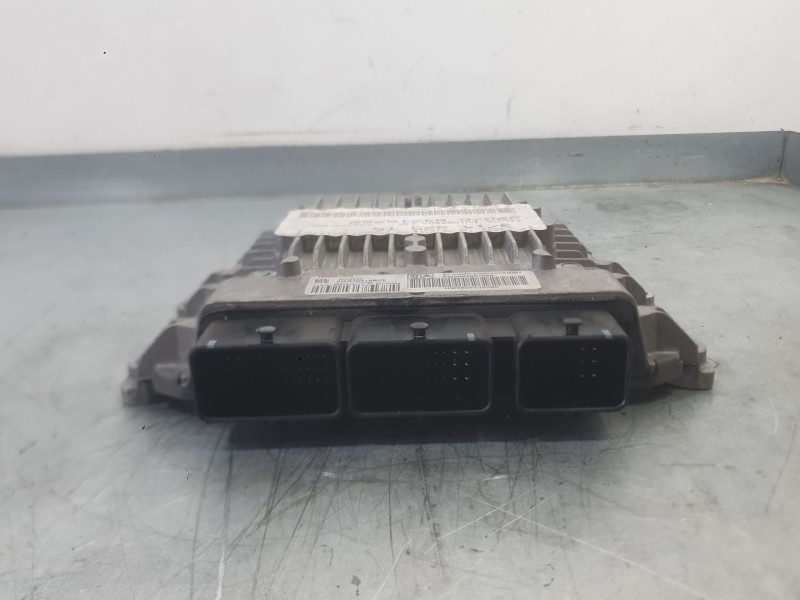Recambio de centralita motor uce para peugeot 307 sw (3h) 2.0 hdi 135 referencia OEM IAM 6580QE  