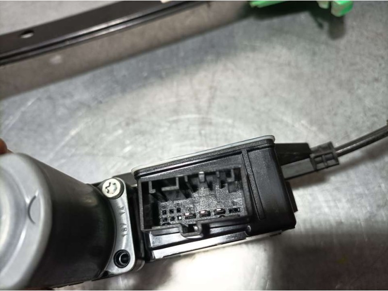 Recambio de elevalunas trasero derecho para volkswagen golf vii sportsvan edition bluemotion tech referencia OEM IAM 510839462D 