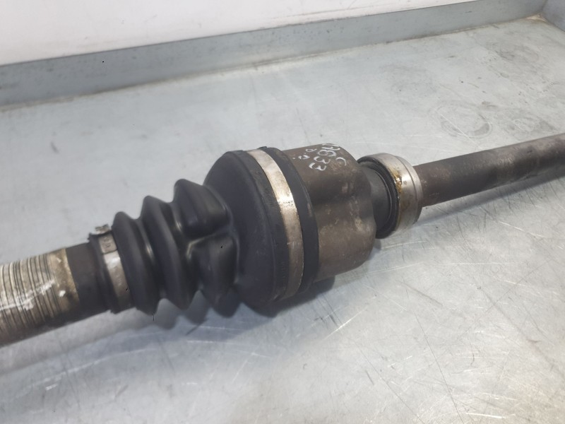 Recambio de transmision delantera derecha para peugeot 307 sw (3h) 2.0 hdi 135 referencia OEM IAM 3273JJ  