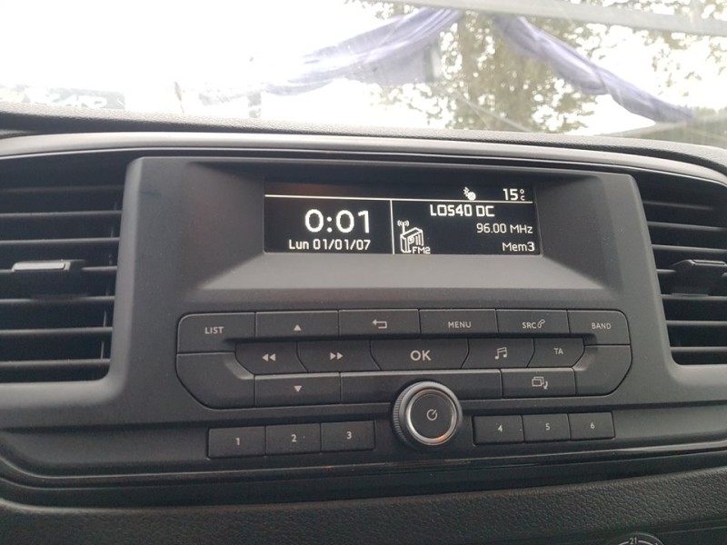 Recambio de modulo electronico para peugeot expert furgón pro standar referencia OEM IAM 9818777780 RU9475GA CLARION