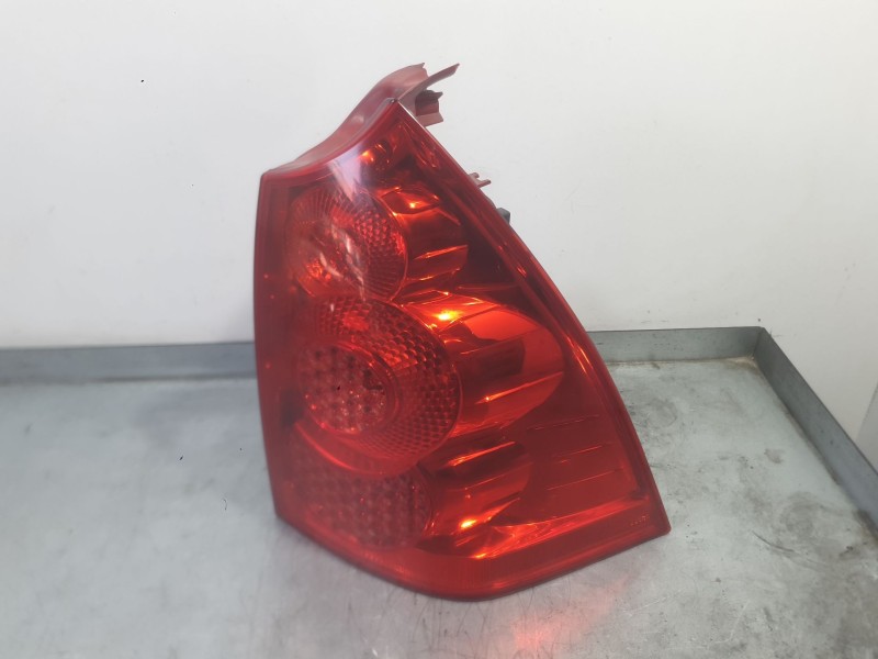 Recambio de piloto trasero derecho para peugeot 307 sw (3h) 2.0 hdi 135 referencia OEM IAM 6351X2  