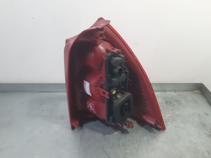 Recambio de piloto trasero izquierdo para peugeot 307 sw (3h) 2.0 hdi 135 referencia OEM IAM 6350X2  
