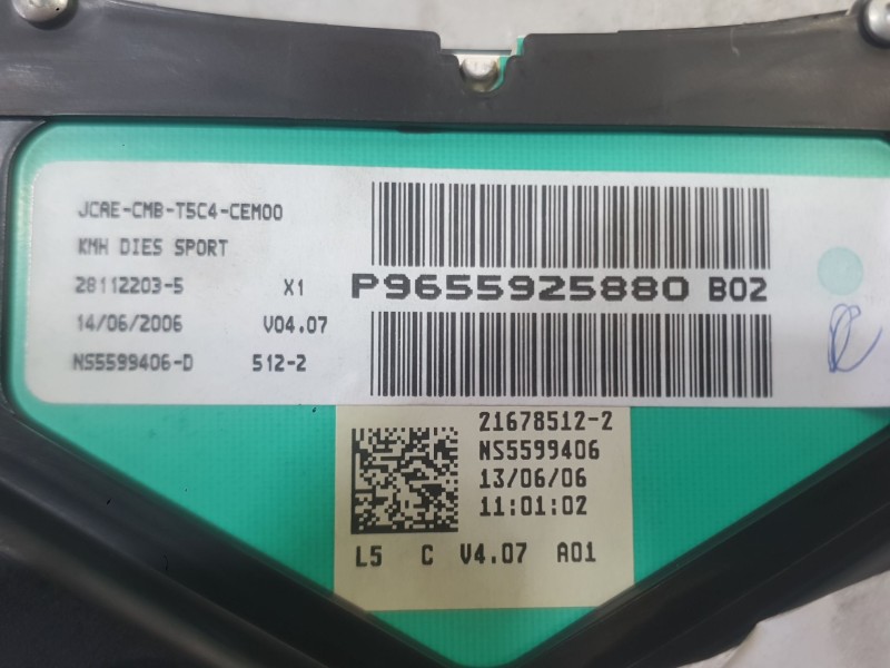Recambio de cuadro instrumentos para peugeot 307 sw (3h) 2.0 hdi 135 referencia OEM IAM 821165  