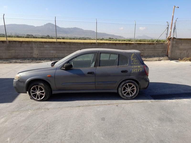 nissan almera ii hatchback (n16) del año 2003