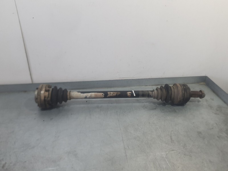 Recambio de transmision trasera derecha para bmw 3 (e46) 316 i referencia OEM IAM 33211229588  