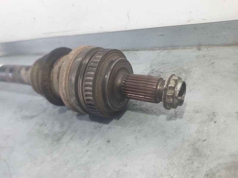 Recambio de transmision trasera derecha para bmw 3 (e46) 316 i referencia OEM IAM 33211229588  
