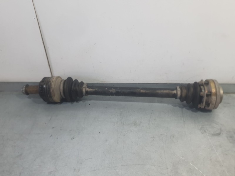 Recambio de transmision trasera izquierda para bmw 3 (e46) 316 i referencia OEM IAM 33211229587  