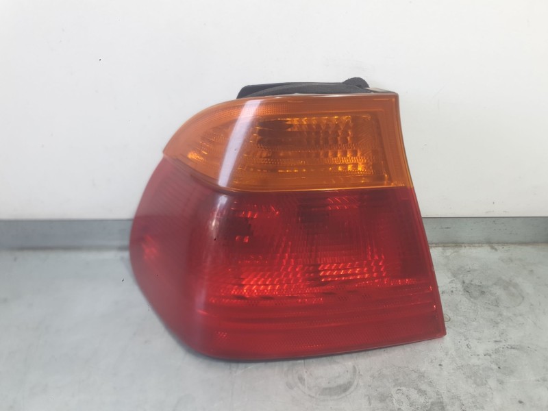 Recambio de piloto trasero izquierdo exterior para bmw 3 (e46) 316 i referencia OEM IAM 63218364921  