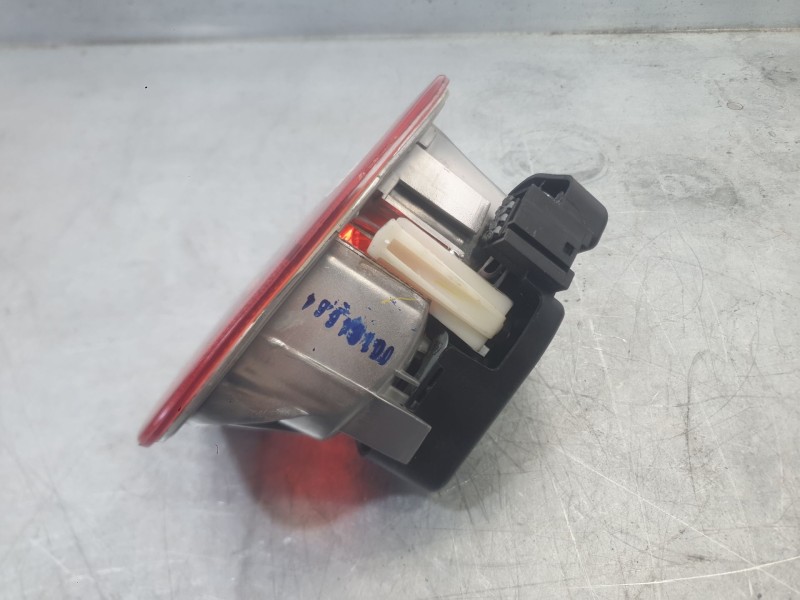 Recambio de piloto trasero izquierdo interior para bmw 3 (e46) 316 i referencia OEM IAM 63218364923  