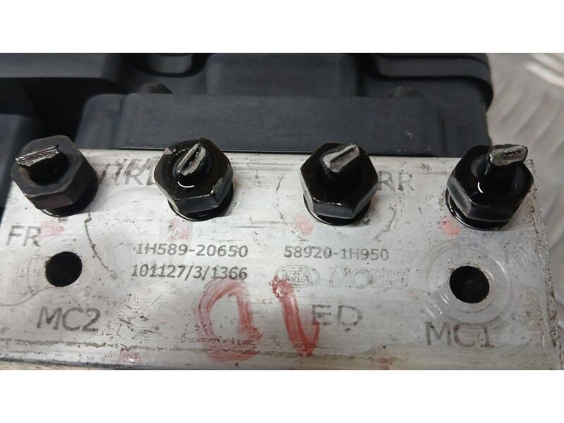 Recambio de abs para kia cee´d active referencia OEM IAM 589201H950  1H58920650