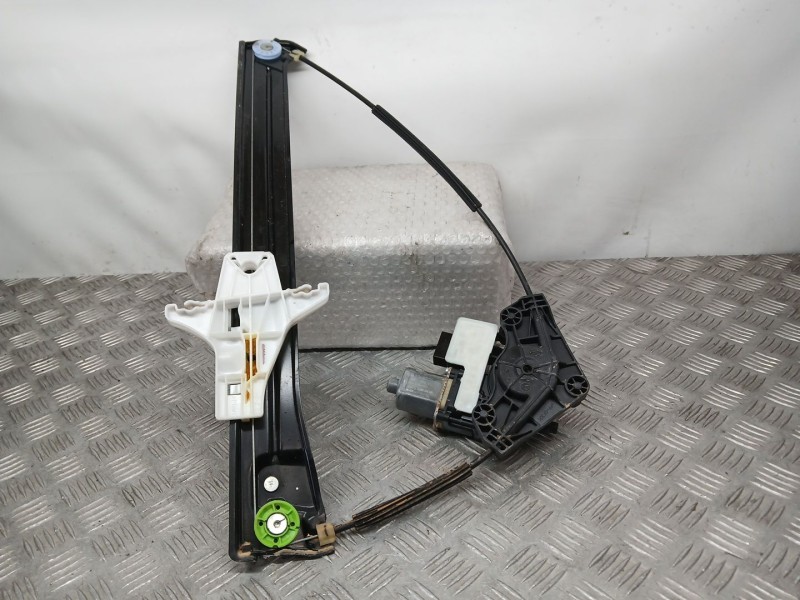 Recambio de elevalunas trasero izquierdo para volkswagen touran (5t1) 1.6 tdi referencia OEM IAM 5TA839461B ELECTRICO 4 PINS 