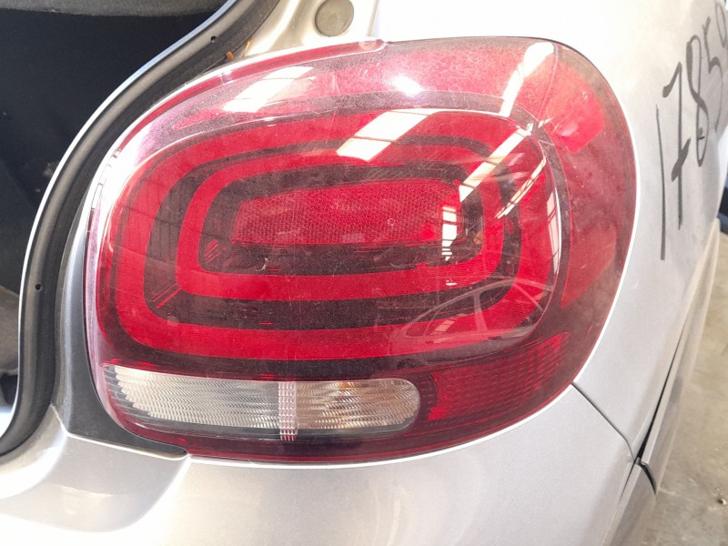 Recambio de piloto trasero derecho para citroën c3 iii (sx) 1.5 bluehdi 100 (sxyhyp, sxyhtu) referencia OEM IAM 9812257480  