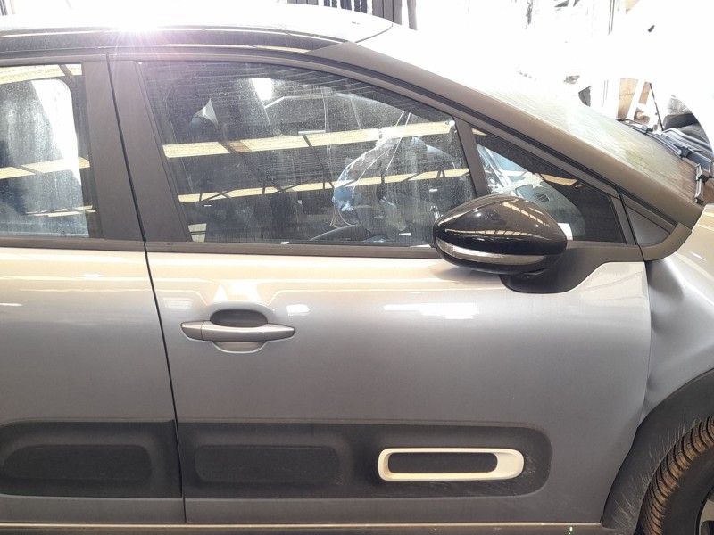 Recambio de puerta delantera derecha para citroën c3 iii (sx) 1.5 bluehdi 100 (sxyhyp, sxyhtu) referencia OEM IAM 9812674180  