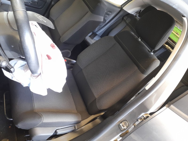 Recambio de asiento delantero izquierdo para citroën c3 iii (sx) 1.5 bluehdi 100 (sxyhyp, sxyhtu) referencia OEM IAM   