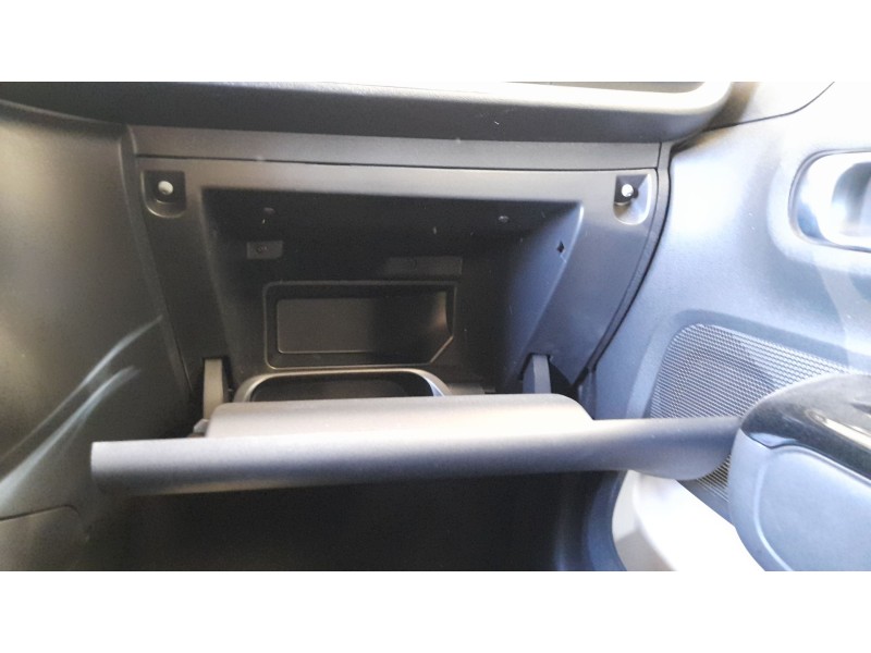 Recambio de guantera para citroën c3 iii (sx) 1.5 bluehdi 100 (sxyhyp, sxyhtu) referencia OEM IAM 98124977ZD  