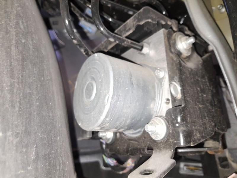 Recambio de abs para citroën c3 iii (sx) 1.5 bluehdi 100 (sxyhyp, sxyhtu) referencia OEM IAM 1676024580  