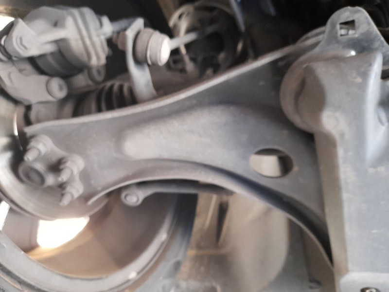 Recambio de brazo suspension inferior delantero derecho para citroën c3 iii (sx) 1.5 bluehdi 100 (sxyhyp, sxyhtu) referencia OEM