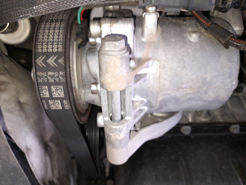 Recambio de compresor aire acondicionado para citroën c3 iii (sx) 1.5 bluehdi 100 (sxyhyp, sxyhtu) referencia OEM IAM 9830148880