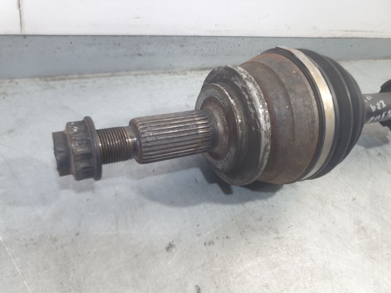 Recambio de transmision delantera izquierda para lexus es 300h referencia OEM IAM 4342033390  
