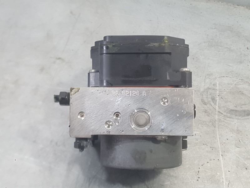 Recambio de abs para lexus es 300h referencia OEM IAM 4405033A50  