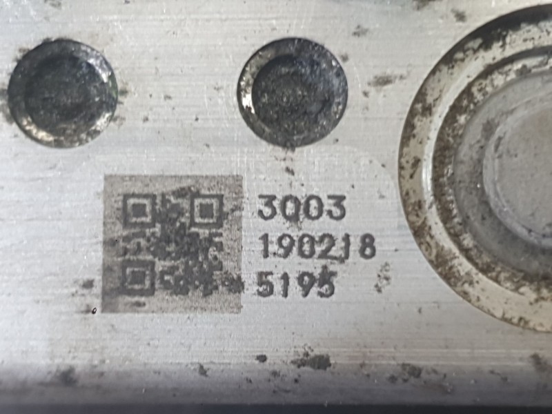 Recambio de abs para lexus es 300h referencia OEM IAM 4405033A50  