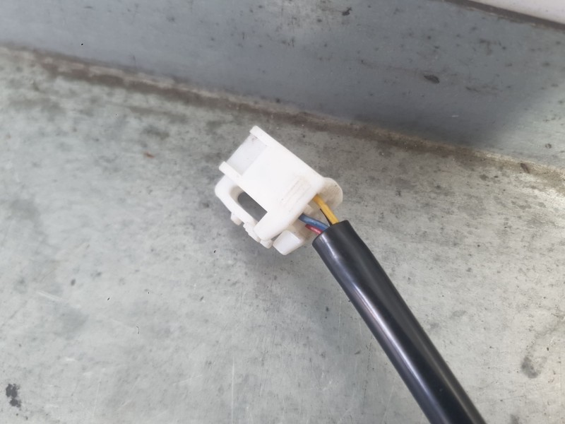 Recambio de piloto trasero derecho para lexus es 300h referencia OEM IAM 8155133590  