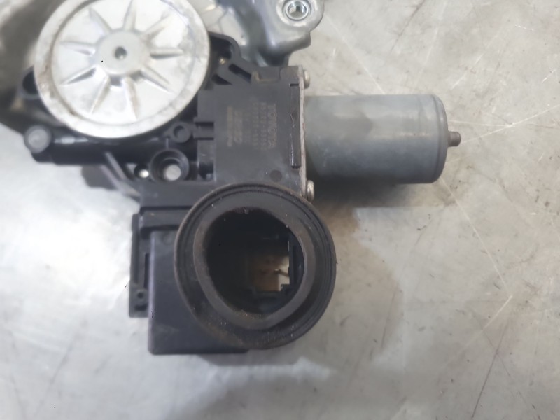 Recambio de elevalunas delantero izquierdo para lexus es 300h referencia OEM IAM 6980278020  ELECTRICO