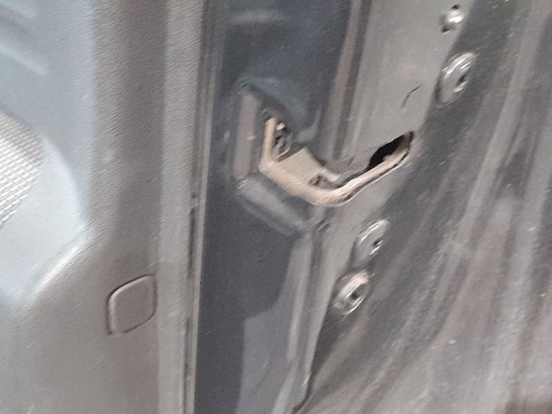 Recambio de cerradura puerta delantera derecha para citroën c4 cactus 1.2 vti 82 referencia OEM IAM 9819038480  