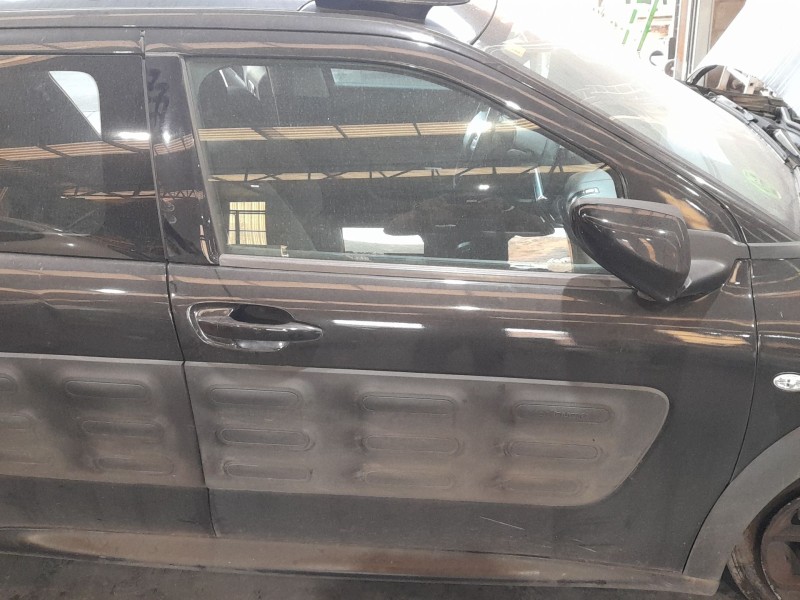Recambio de puerta delantera derecha para citroën c4 cactus 1.2 vti 82 referencia OEM IAM 9801012880  