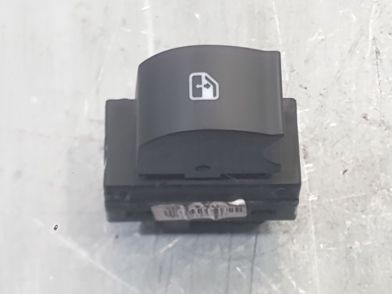 Recambio de mando elevalunas delantero derecho para fiat grande punto (199_) 1.2 referencia OEM IAM 735471507  