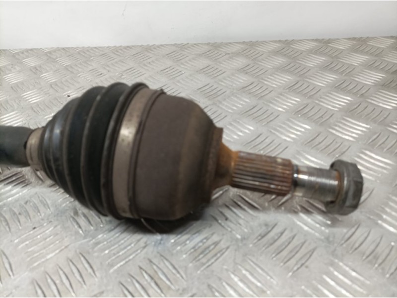 Recambio de transmision delantera derecha para peugeot expert furgón pro standar referencia OEM IAM 9820048080  