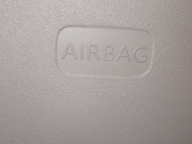 Recambio de airbag cortina delantero izquierdo para citroën c4 cactus 1.2 vti 82 referencia OEM IAM 9804358980  