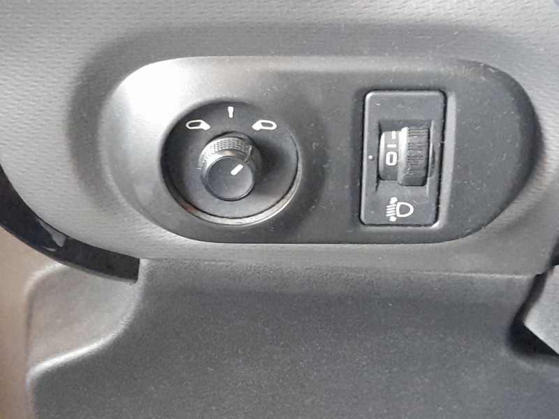Recambio de mando retrovisor para citroën c4 cactus 1.2 vti 82 referencia OEM IAM 96673722ZD  
