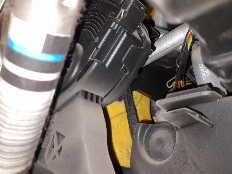 Recambio de potenciometro pedal para citroën c4 cactus 1.2 vti 82 referencia OEM IAM 1601CW  