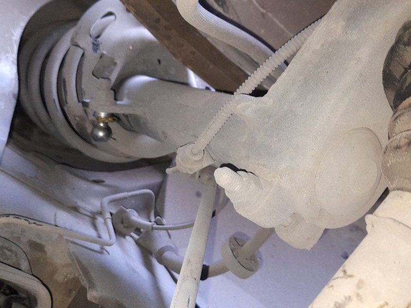 Recambio de amortiguador delantero izquierdo para citroën c4 cactus 1.2 vti 82 referencia OEM IAM 9810705080  