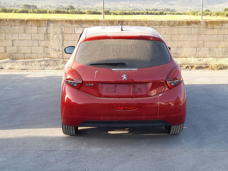 peugeot 208 i (ca_, cc_) del año 2015